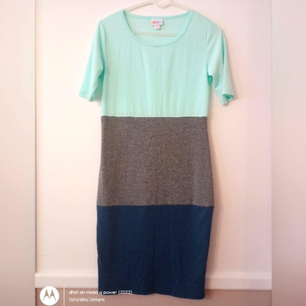 LulaRoe Form Fitting Tricolor Dress XS Ladies Woman's